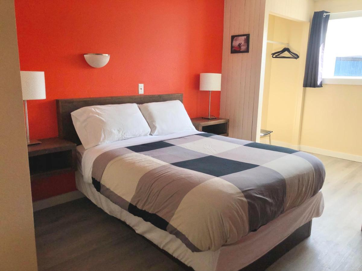 Canterbury Inn Invermere Luaran gambar