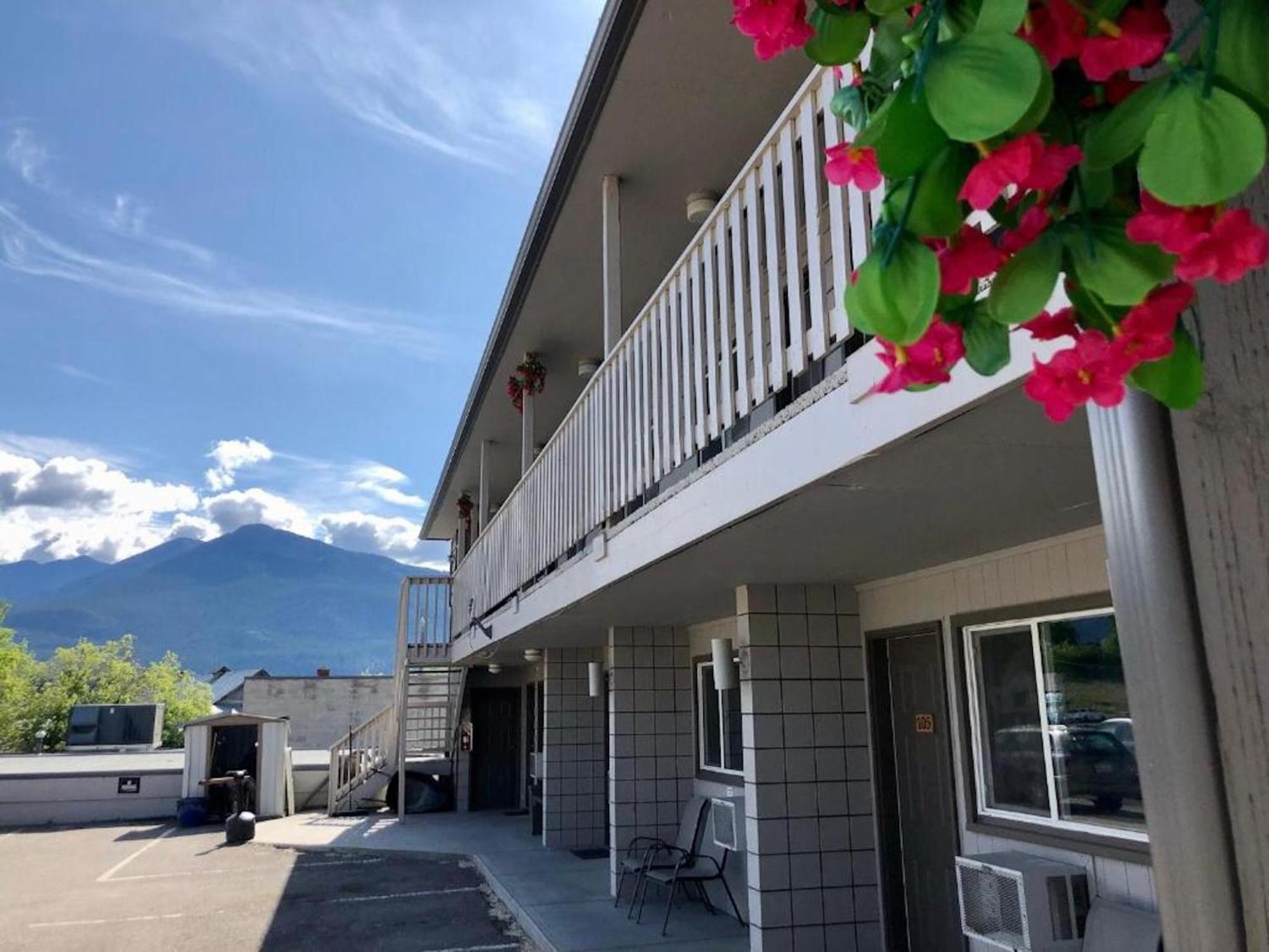 Canterbury Inn Invermere Luaran gambar