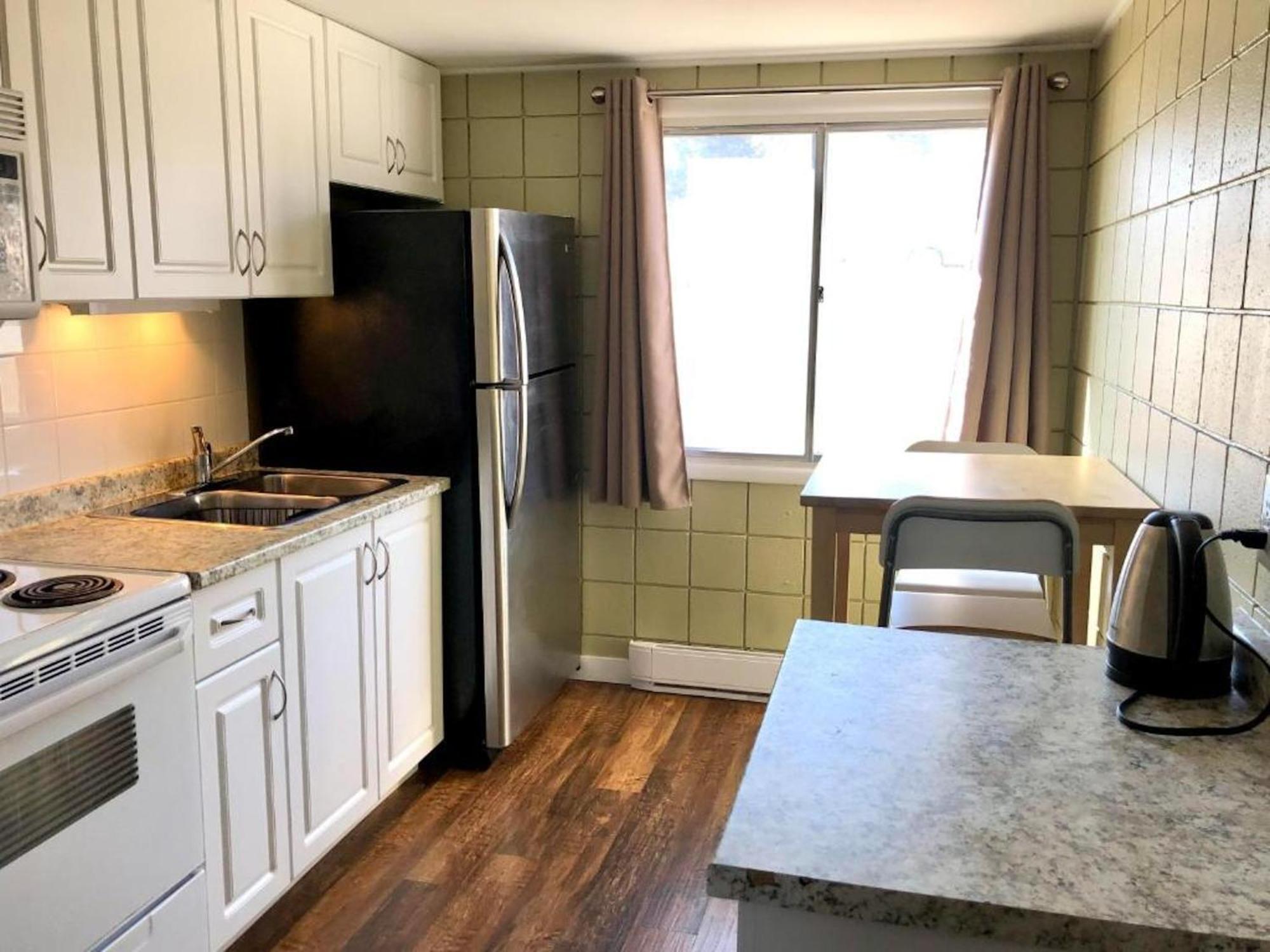 Canterbury Inn Invermere Luaran gambar